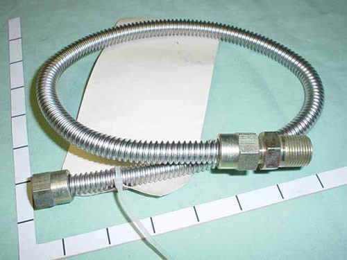 FLEX PIPE, 3/8"od x 24" BLK � 22-1/2" - 24" LONG w/FITTINGS
