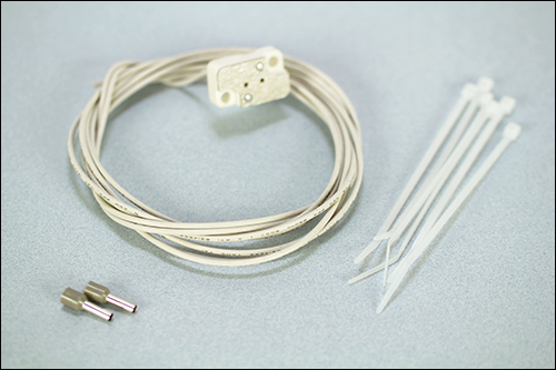 LIGHT BULB BASE/SOCKET-2-PIN# � BULB BASE,BOTTOM, w/48" LEADS